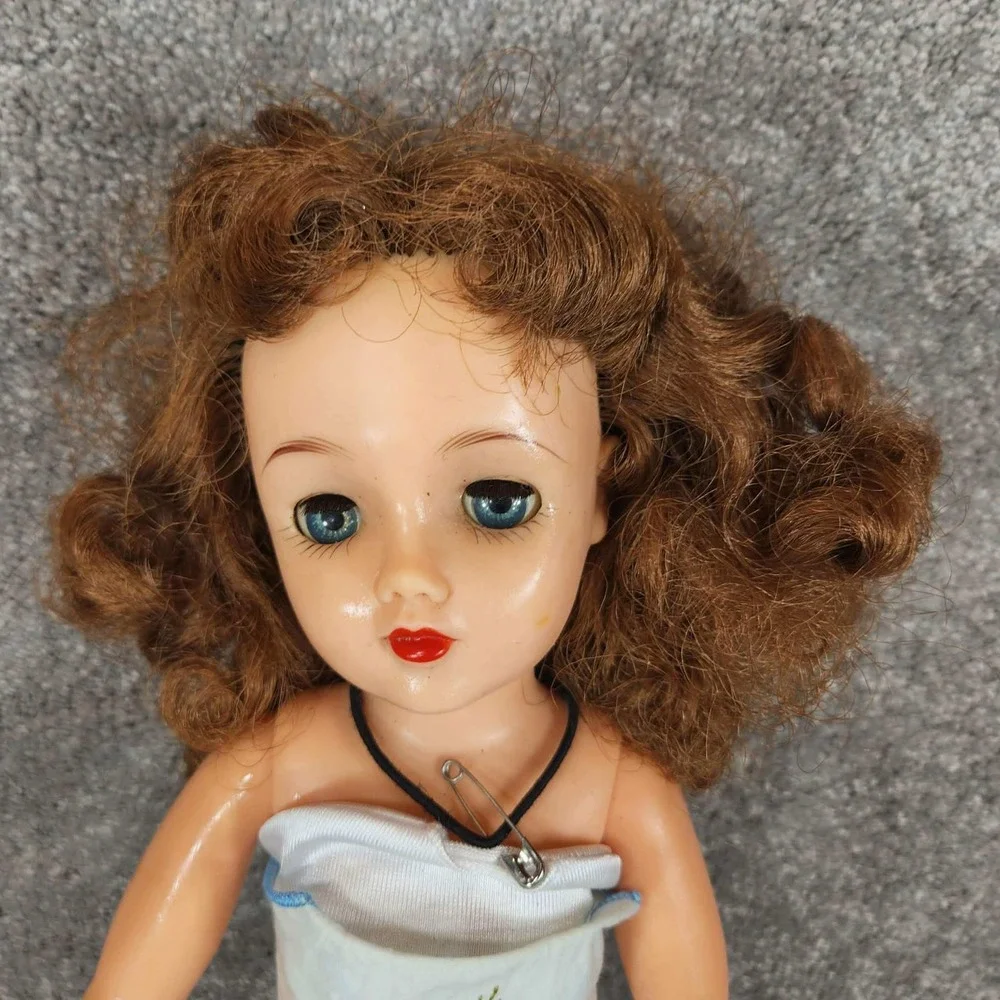 Ideal Doll VT-18 Vintage 1950s Auburn Hair Sleep Eyes Blue Floral Gown 18 Inch